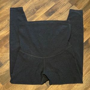 Beyond Yoga Love the Bump Midi Maternity Legging - Darkest Night / M Black